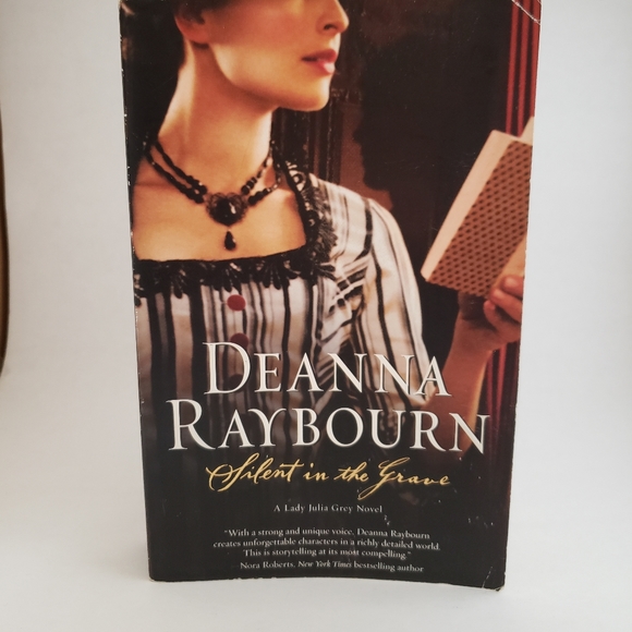 DEANNA RAYBOURN - A Lady Julia Grey Novel - Silent in the .... - Picture 2 of 10